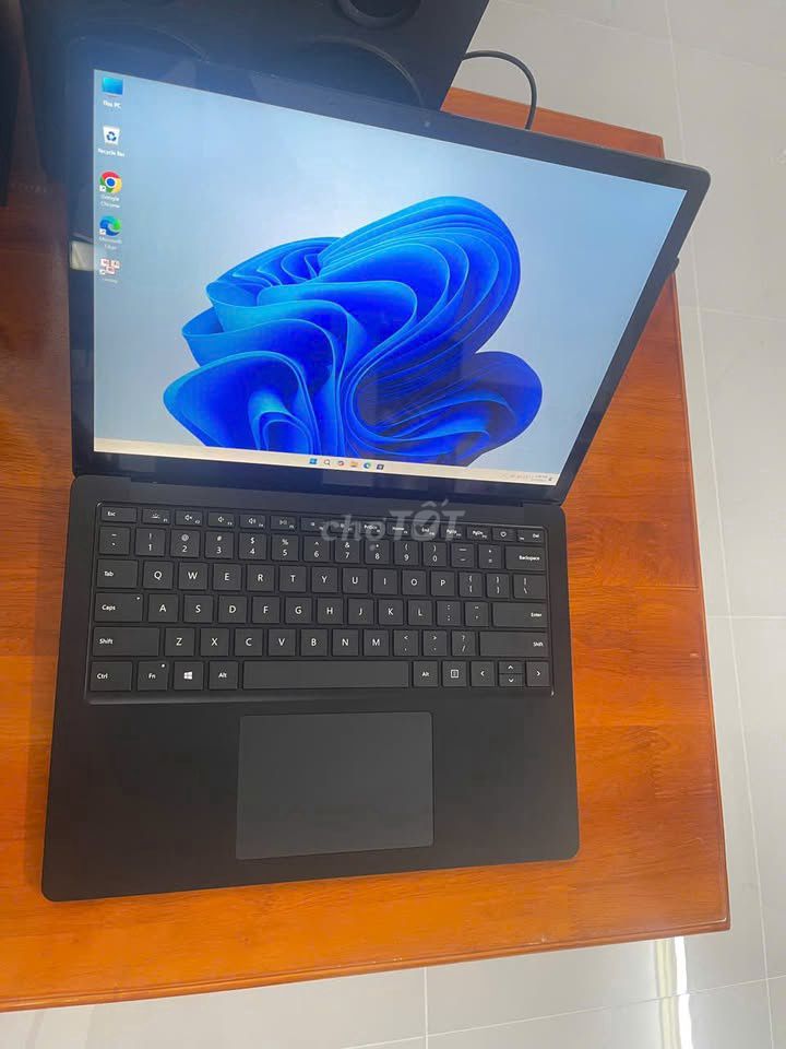 Surface Laptop 3 i5 (1065G7,16GB,256GB) cảm ứng. Mua bán Laptop tại Quận Bình Tân Tp Hồ Chí Minh được đăng bởi Thái Hữu Tín hình 1