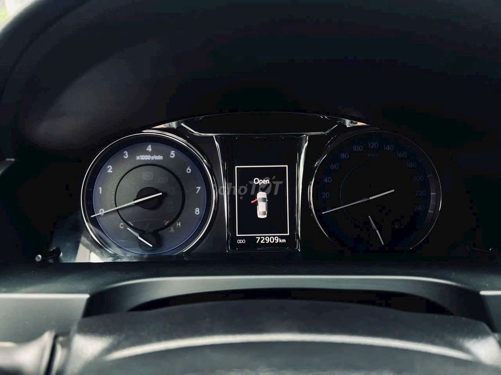 2015 2.5Q - 72000 km thương lượng nhẹ. Mua bán Ô tô tại Thành phố Thuận An Bình Dương được đăng bởi Hoang Nguyen hình 4