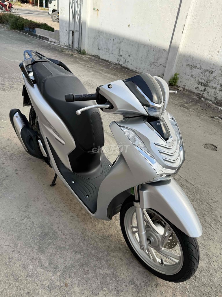 Sh 150 abs 2020 bạc poscher như mới.. Mua bán Xe máy tại Quận Ô Môn Cần Thơ được đăng bởi Trần Tùng hình 4