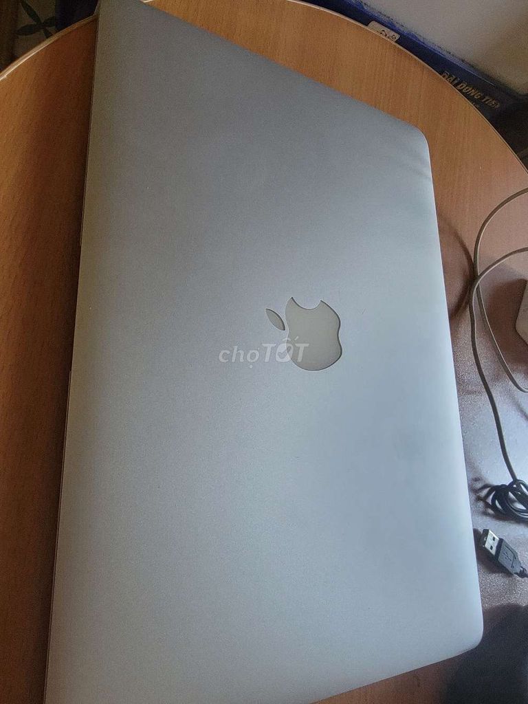 Apple MacBook Air Core i7 8GB/256GB Bạc. Mua bán Laptop tại Quận Hải Châu Đà Nẵng được đăng bởi Huy Vũ Võ Huy hình 1