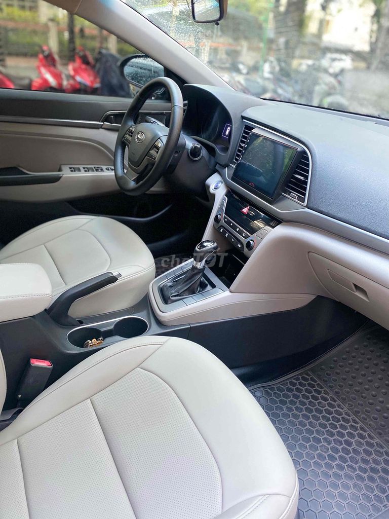 Elantra 1.6AT - 2016 chính chủ, xem xe tại nhà. Mua bán Ô tô tại Thành phố Vũng Tàu Bà Rịa - Vũng Tàu được đăng bởi Nguyễn Dinh  hình 8