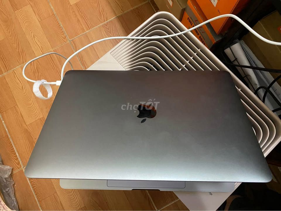 Pass Macbook Pro 2017