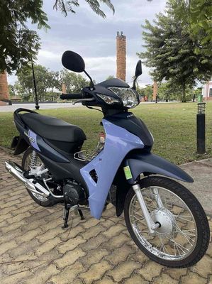 Wave mới chạy 800k màu đặc biệt. Mua bán Xe máy tại Thành phố Hội An Quảng Nam được đăng bởi MT