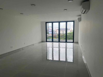CHO THUÊ NHÀ MT ĐƯỜNG D4 DT 5x20 CÓ THANG MÁY – KDC HIM LAM, QUẬN 7
