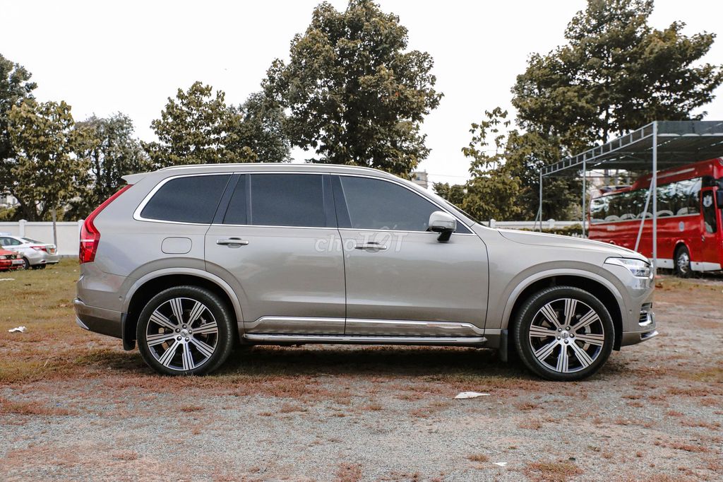 Volvo XC90 2021 Recharge T8 AWD 39000 km cực mới. Mua bán Ô tô tại Quận Gò Vấp Tp Hồ Chí Minh được đăng bởi NGUYỄN MINH VUA XE LƯỚT hình 3