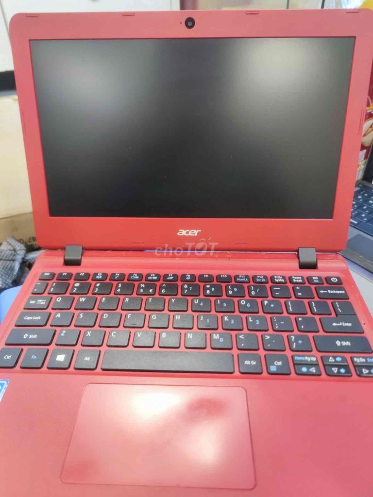Acer Aspire ES1-132 Celeron N3350 4GB Đỏ. Mua bán Laptop tại Quận Bình Tân Tp Hồ Chí Minh được đăng bởi Le Van Thang hình 1