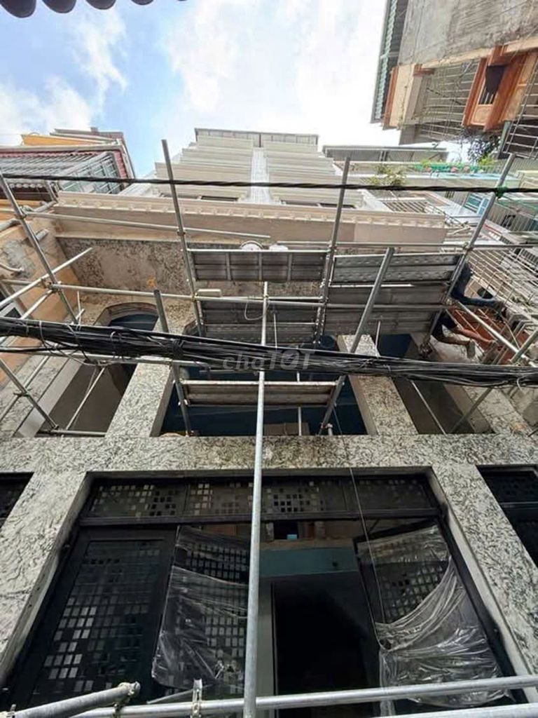 Продается 8-этажный жилой дом Hoang Mai, 25 комнат, 130 кв.м.