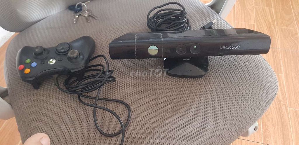 Tay cầm chơi game Microsoft Xbox 360 Đen. Mua bán Thiết bị chơi game tại Huyện Thanh Trì Hà Nội được đăng bởi Long hình 1