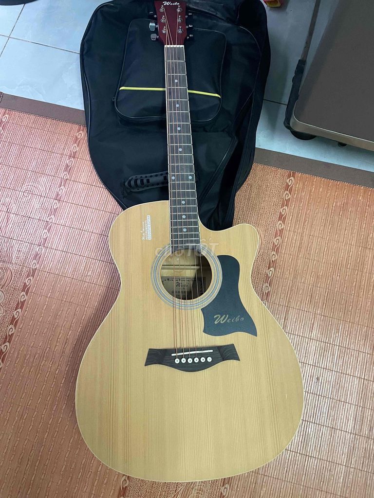 Guitar Acoustic WeiBo 99%