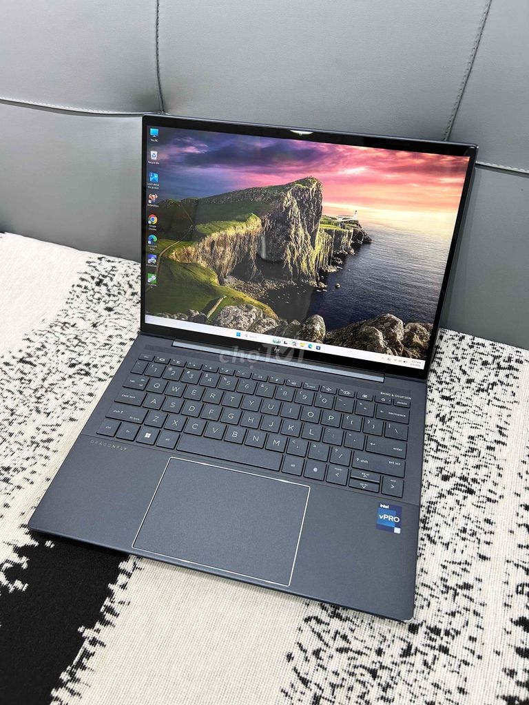 Hp Dragonfly 13.5inch G4 i7-1365U Ram 32G SSD 256G. Mua bán Laptop tại Quận Tân Bình Tp Hồ Chí Minh được đăng bởi Laptop YG hình 1