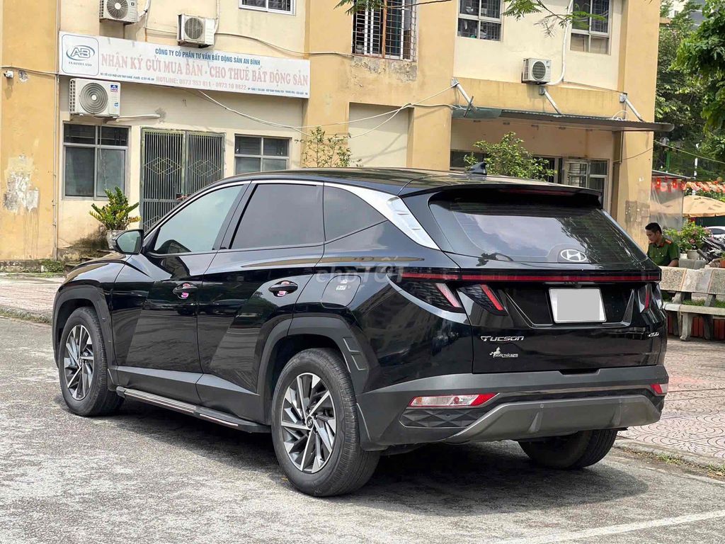 Hyundai Tucson 2.0 dầu đặc biệt sx 2022 màu đen. Mua bán Ô tô tại Quận Cầu Giấy Hà Nội được đăng bởi Cao Quý hình 5