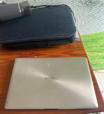 Asus Zenbook UX331U Core i7 8250U – Ram 8GB cũ. Mua bán Laptop tại Quận Bình Thạnh Tp Hồ Chí Minh được đăng bởi Hương