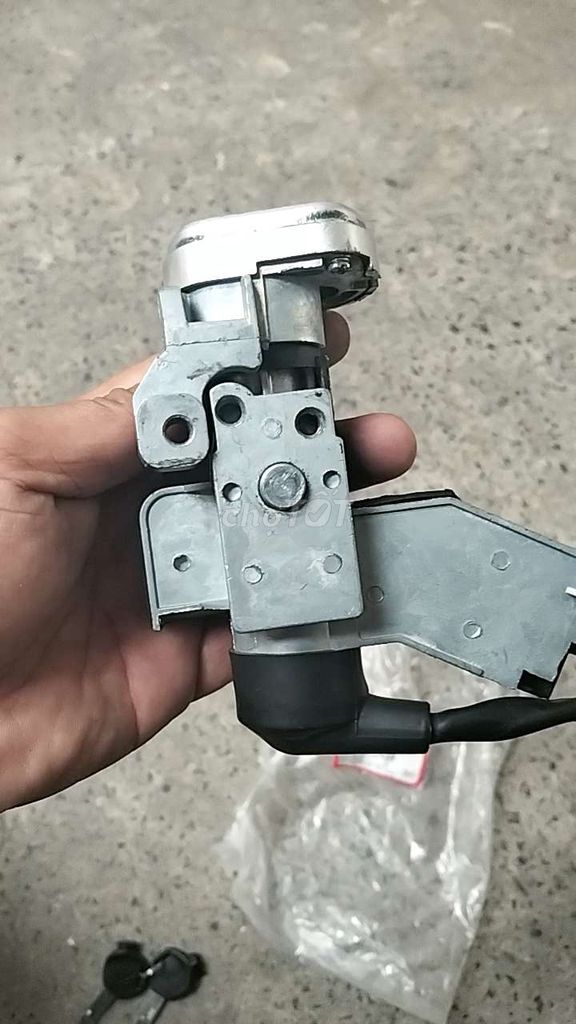 Ổ khóa xe máy Honda RSX Fl 110. Mua bán Phụ tùng xe tại Thành phố Dĩ An Bình Dương được đăng bởi Nguyễn Tấn Thành hình 3