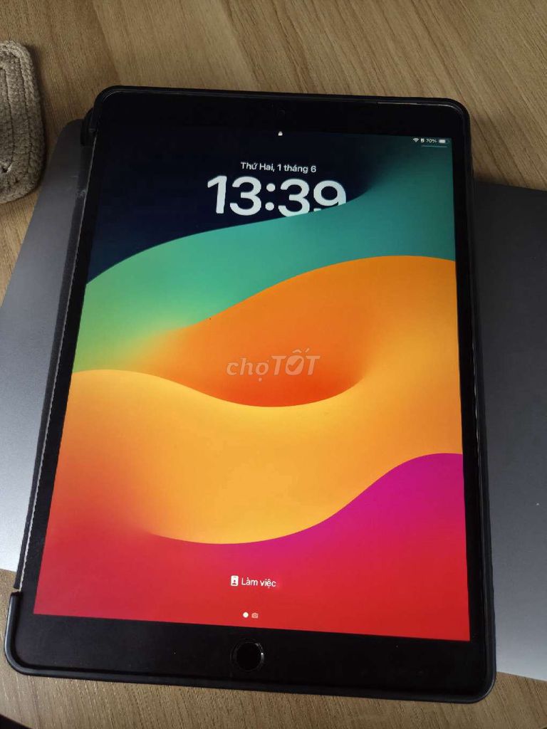 Apple iPad Pro 10.5 256GB Xám Đã qua sử dụng. Mua bán Máy tính bảng tại Quận Phú Nhuận Tp Hồ Chí Minh được đăng bởi Đạt hình 1