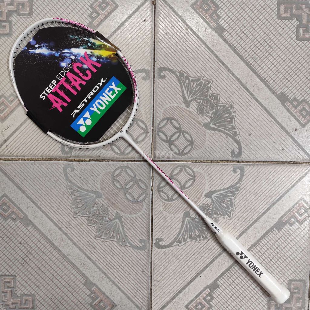 Vợt cầu lông Yonex Astrox 10 Graphite Trắng. Mua bán Đồ thể thao, Dã ngoại tại Quận 3 Tp Hồ Chí Minh được đăng bởi Ngô Hữu Nam hình 1
