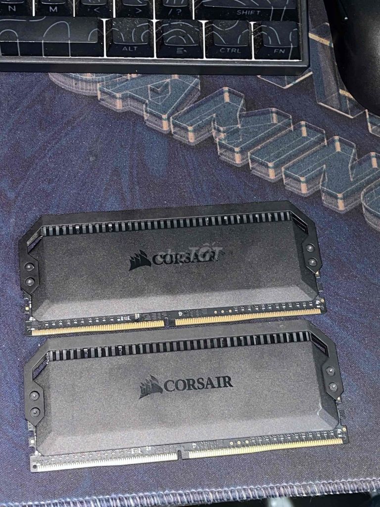 RAM Corsair Dominator 2x8gb 3200 Đen. Mua bán Linh kiện (RAM, Card...) tại Thành phố Buôn Ma Thuột Đắk Lắk được đăng bởi lucj hình 1