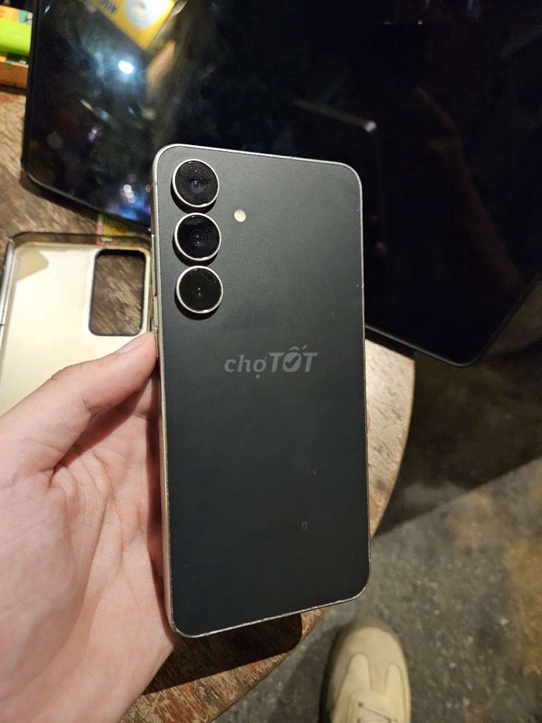 Samsung S25 FE 8GB/512GB Đen Like New. Mua bán Điện thoại tại Quận 7 Tp Hồ Chí Minh được đăng bởi Nguyễn Hoài Phong hình 1