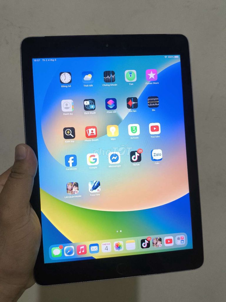Apple iPad Gen 5 32GB Đen. Mua bán Máy tính bảng tại Thị xã Tân Uyên Bình Dương được đăng bởi Hoan hình 1