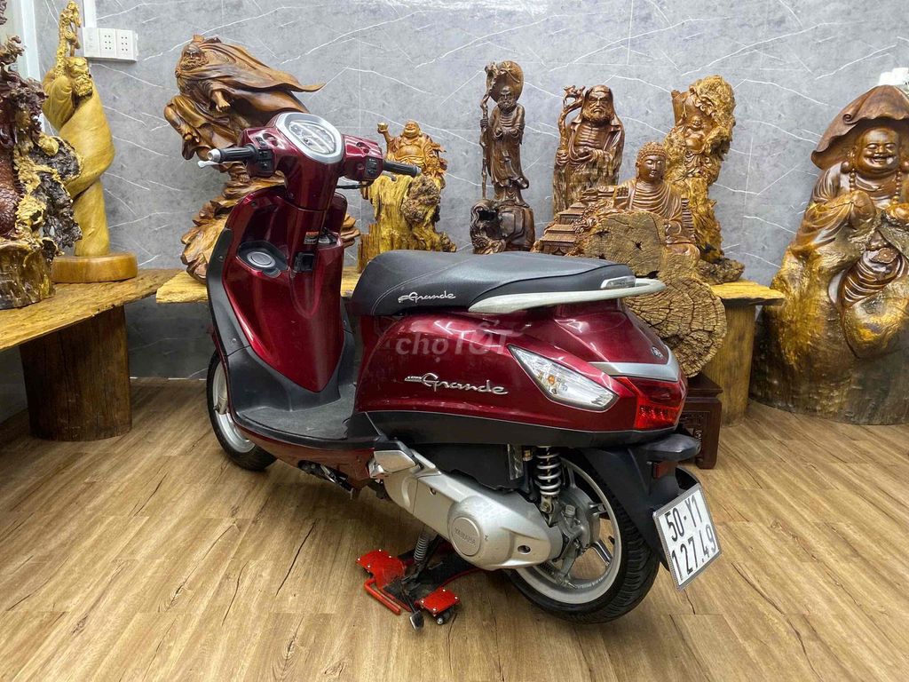 👉Grande 2017 bstp chính chủ dàn áo keng,máy bao êm. Mua bán Xe máy tại Quận 7 Tp Hồ Chí Minh được đăng bởi Xe Cũ Hiếu CT hình 2