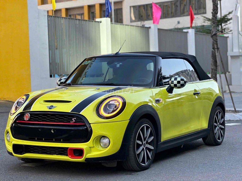 MINI Cooper S mui trần sx 2018 siêu đẹp. Mua bán Ô tô tại Quận Cầu Giấy Hà Nội được đăng bởi Cao Quý hình 5