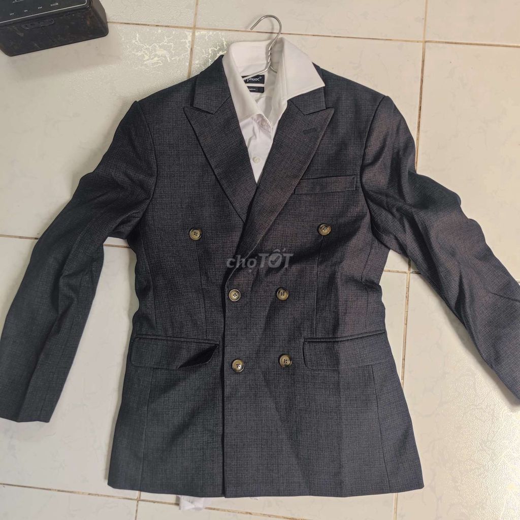 Áo vest NTQ Nam Xám size 48. Mua bán Quần áo tại Thành phố Thủ Đức Tp Hồ Chí Minh được đăng bởi Nghĩa Tiệm Đồ Nhỏ hình 1