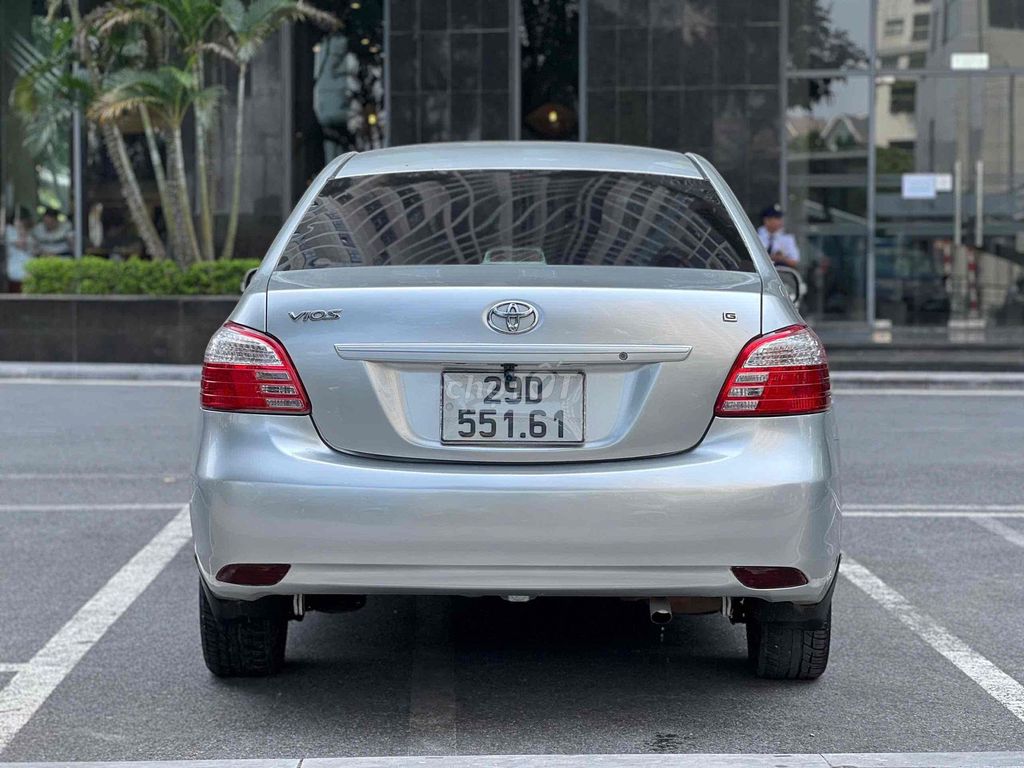 Toyota Vios 2013 - 30000 km. Mua bán Ô tô tại Huyện Thanh Trì Hà Nội được đăng bởi Duy Phúc hình 3