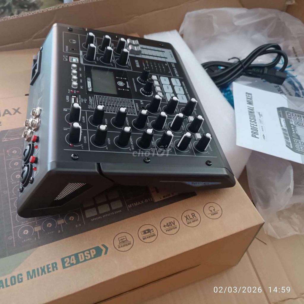 Mixer B12 Livestream , Karaoke. Mua bán Tivi, Âm thanh tại Quận 8 Tp Hồ Chí Minh được đăng bởi Nhut Vo hình 1