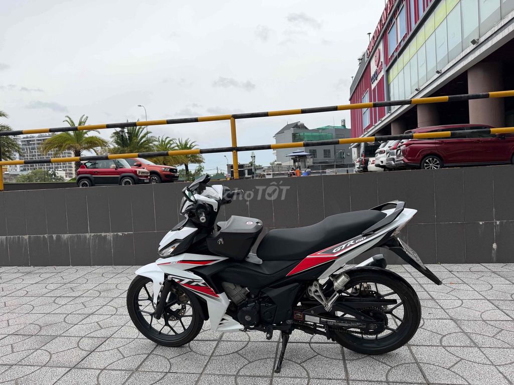 Honda Winner V1 белый-красный-черный