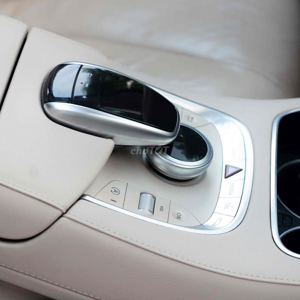 Mercedes S400L Model 2018 - Trắng Kem. Mua bán Ô tô tại Quận 7 Tp Hồ Chí Minh được đăng bởi Thật Nguyễn LongAnh Auto hình 12