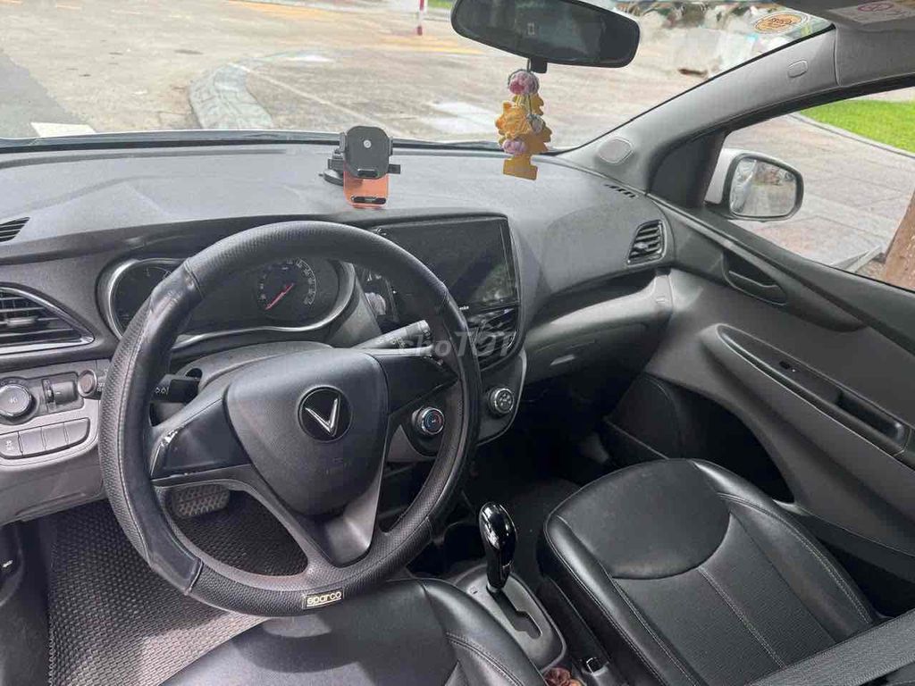 VinFast Fadil Base Trắng