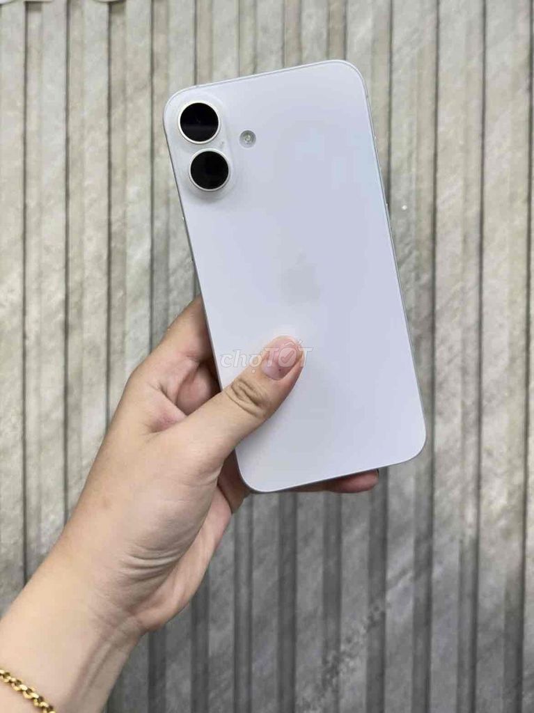 Apple iPhone 16 Plus 128GB Trắng Mỹ Chính Hãng 99%. Mua bán Điện thoại tại Quận 8 Tp Hồ Chí Minh được đăng bởi CA REM BÁN TÁO hình 1