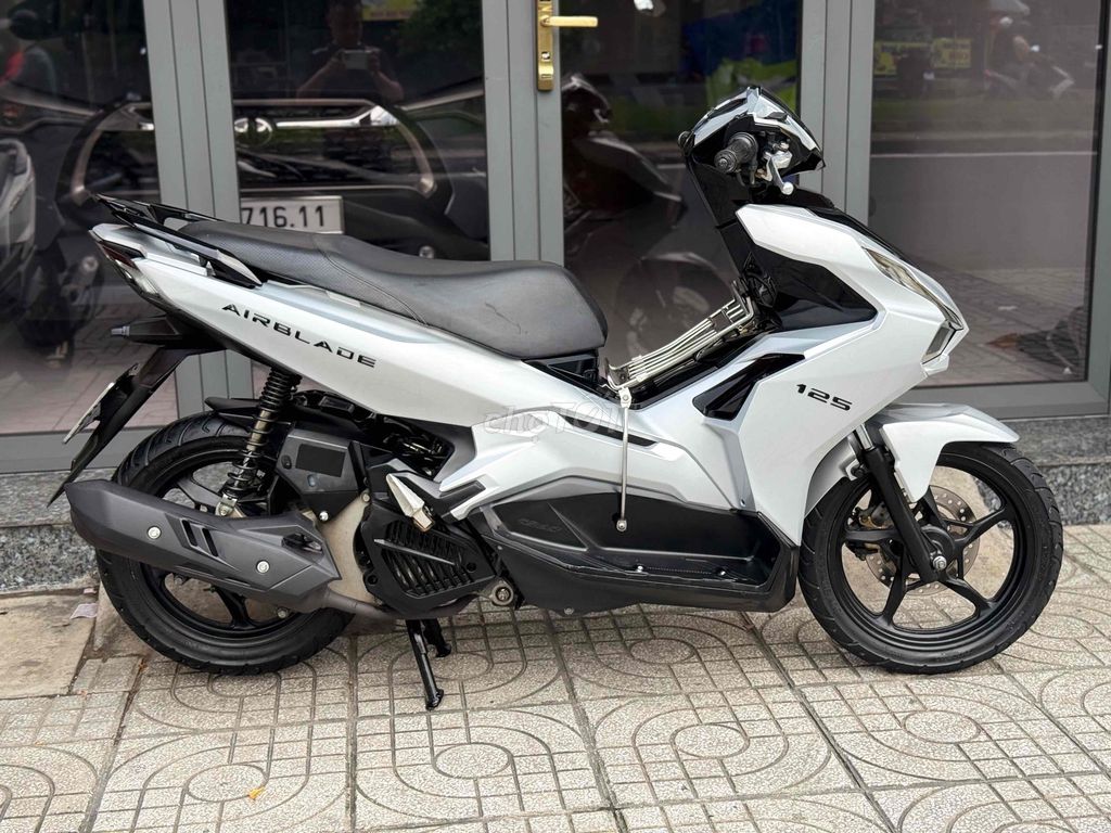 Air Blade 125 2021 Серебристый держатель в рассрочку Porsche BSTP 9