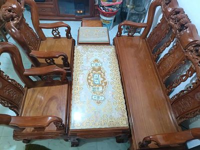 Thanh Lý Bộ Bàn Ghế Gỗ Gõ Chạm Tay 12. Mua bán Bàn ghế tại Huyện Hóc Môn Tp Hồ Chí Minh được đăng bởi Ana Le