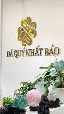 Đá Quý Nhất Bảo logo