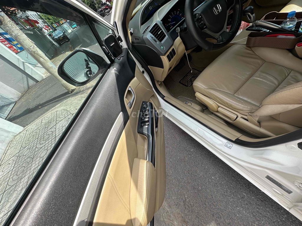 Honda Civic 2014 2.0 AT - 177000 km. Mua bán Ô tô tại Quận Phú Nhuận Tp Hồ Chí Minh được đăng bởi Tấn Sang  hình 6