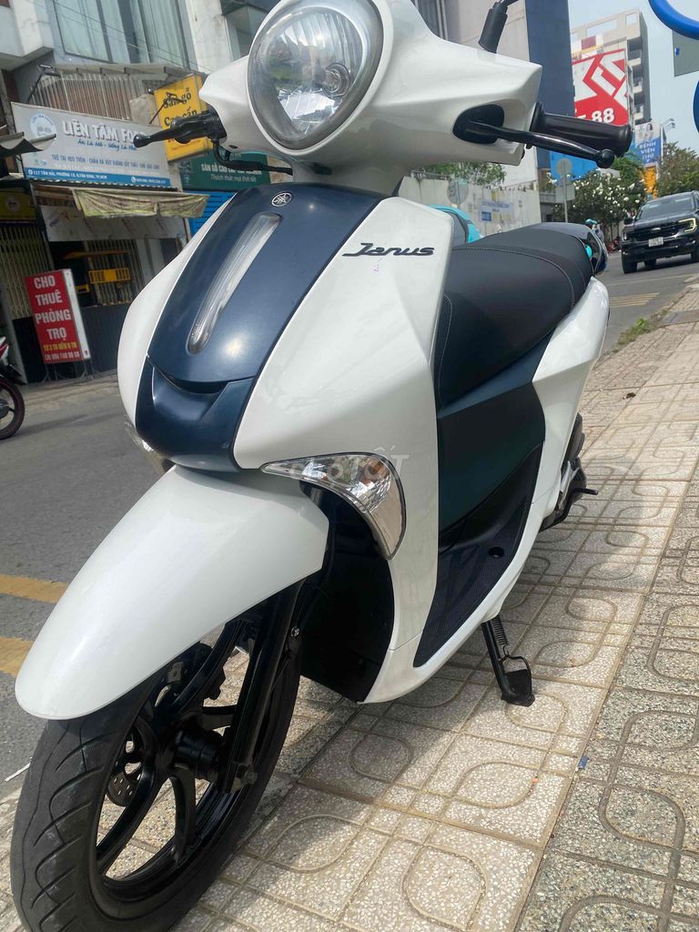 Yamaha Janus màu Trắng. Mua bán Xe máy tại Quận Tân Bình Tp Hồ Chí Minh được đăng bởi Tuấn p thanh lý xe hình 2