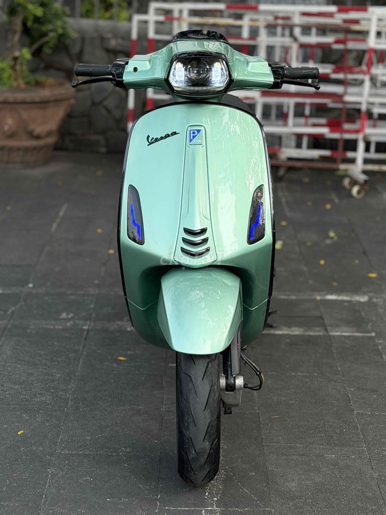 VESPA SPRINT 2015 ĐÈN LED BSTP CHÍNH CHỦ