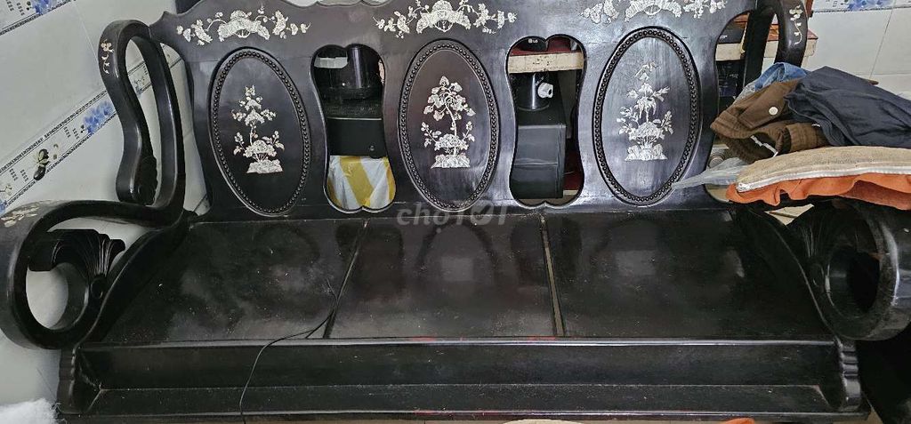 Bộ ghế gỗ cổ điển khảm. Mua bán Bàn ghế tại Quận Thanh Khê Đà Nẵng được đăng bởi viết thu hình 1