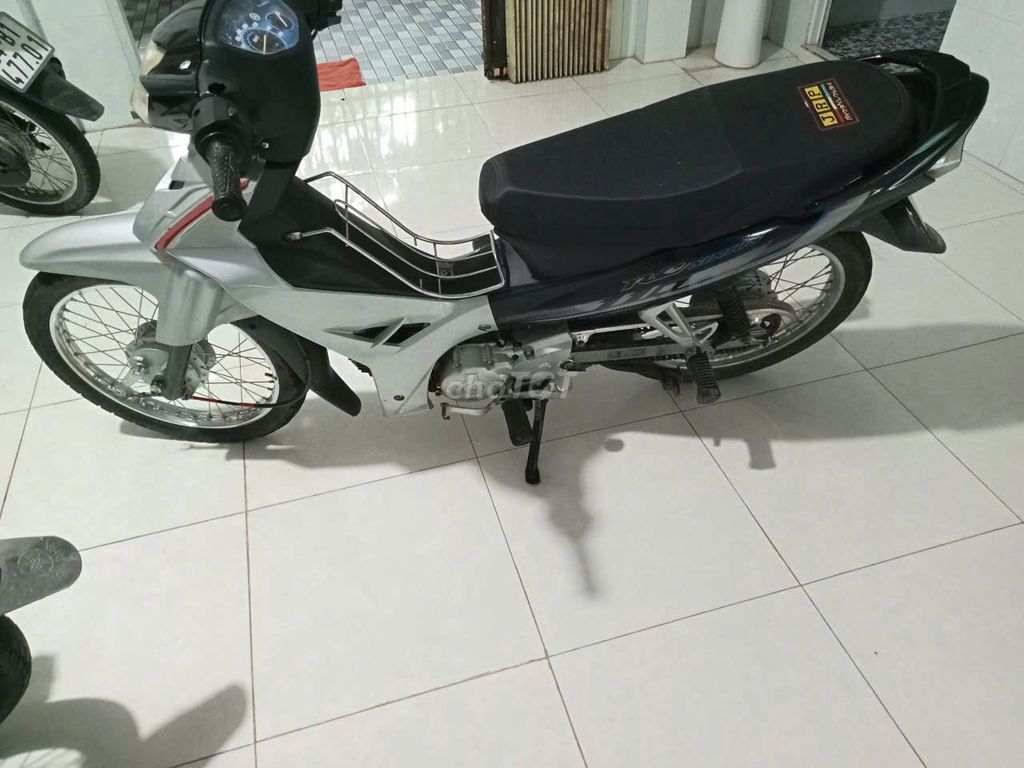 Xe tình trạng mới từ trong ra ngoài. Mua bán Xe máy tại Huyện Hòn Đất Kiên Giang được đăng bởi Pham le nhuan hình 1