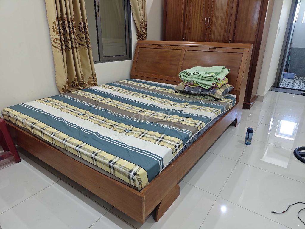 Bộ giường tủ gỗ xoan đào màu Nâu. Mua bán Giường, chăn ga gối nệm tại Thành phố Hội An Quảng Nam được đăng bởi Nhân Bùi hình 1