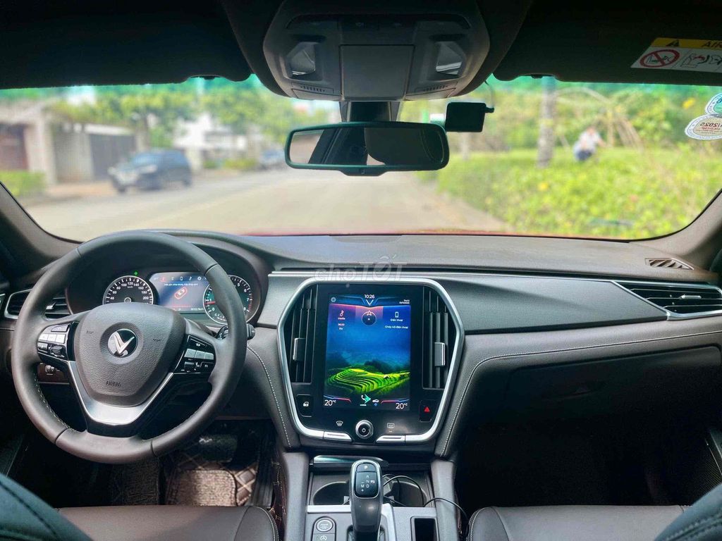 vinfast lux A 2.0 2022 đỏ tươi đẹp xuất sắc. Mua bán Ô tô tại Quận Long Biên Hà Nội được đăng bởi Hoàng Thanh auto hình 8