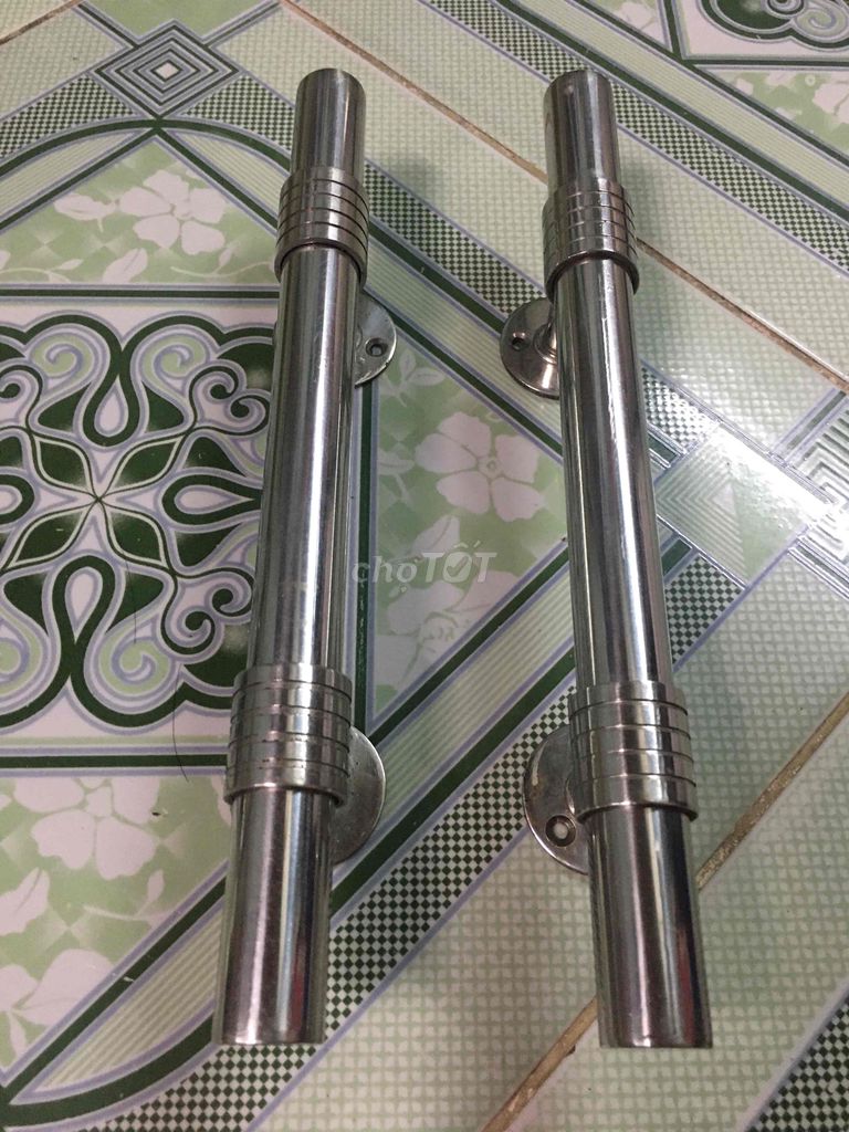 Tay nắm cửa Inox 28cm đã sử dụng. Mua bán Nội thất, đồ gia dụng khác tại Huyện Bình Chánh Tp Hồ Chí Minh được đăng bởi hoang son le hình 1