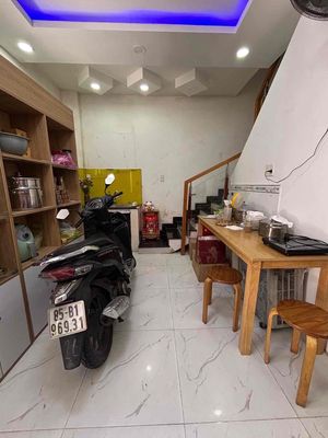 Townhouse 25 m² · 2 bed · Đường Chế Lan Viên