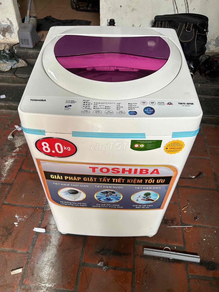 máy giặt toshiba 8kg . còn mới đẹp . zin 100%