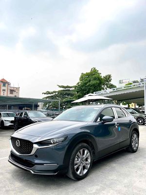Mazda CX30 màu Xám, nhập Thái Lan, mới 100%