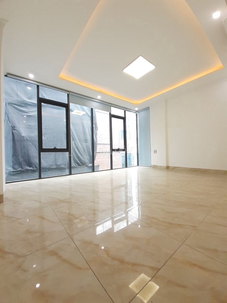 Cho thuê MBKD  hiện đại, ánh sáng nhiều,70m2 giá 15tr khu vực Đống Đa