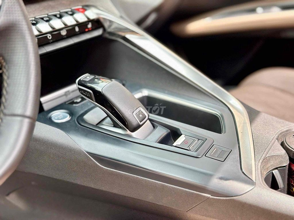 Peugeot 5008 2024 GT line Odo 19.000km, Giá 979tr. Mua bán Ô tô tại Thành phố Thủ Đức Tp Hồ Chí Minh được đăng bởi Dương Quốc Việt hình 15