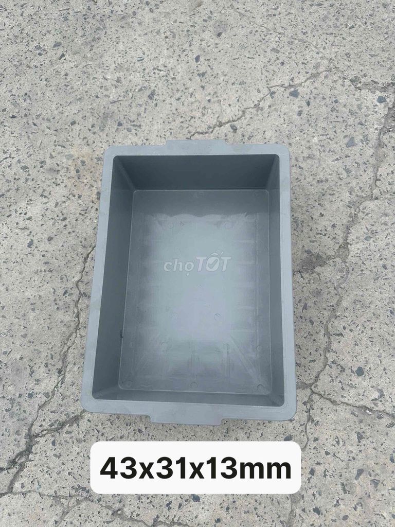 Khay bít Xám 43x31x13 cm đã sử dụng. Mua bán Đồ dùng văn phòng tại Thành phố Thủ Đức Tp Hồ Chí Minh được đăng bởi kim anh hình 1
