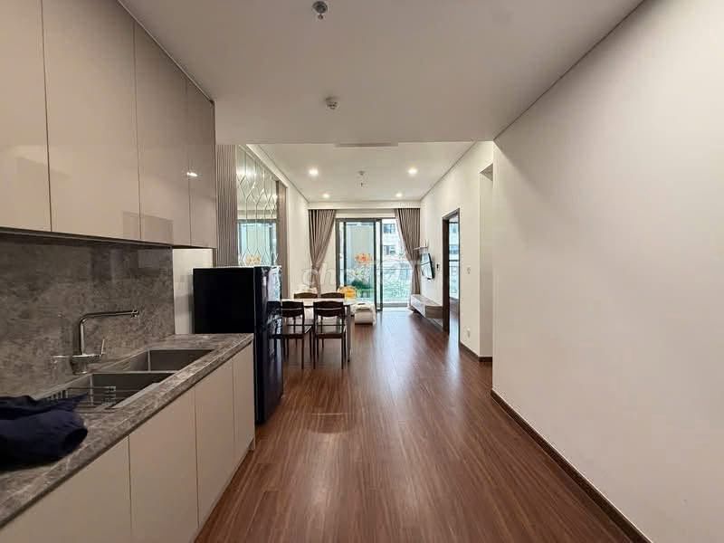 Квартира с 2 спальнями, мебелью и низким этажом, Vinhomes Ocean Park
