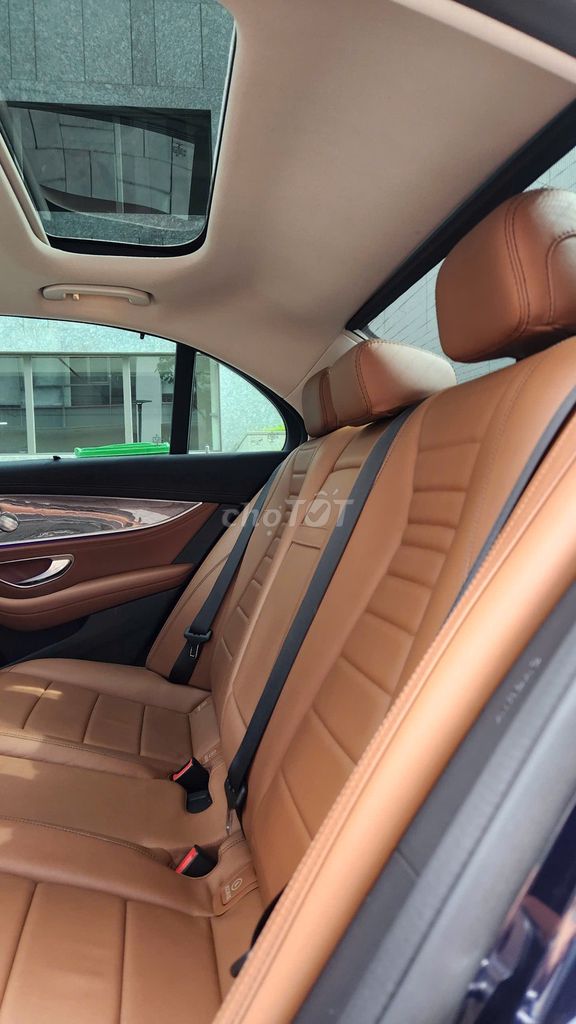 E300 AMG giá mua mới 3,2 tỷ nay bán 1ty2xx. Mua bán Ô tô tại Quận 7 Tp Hồ Chí Minh được đăng bởi tuấn anh hình 15